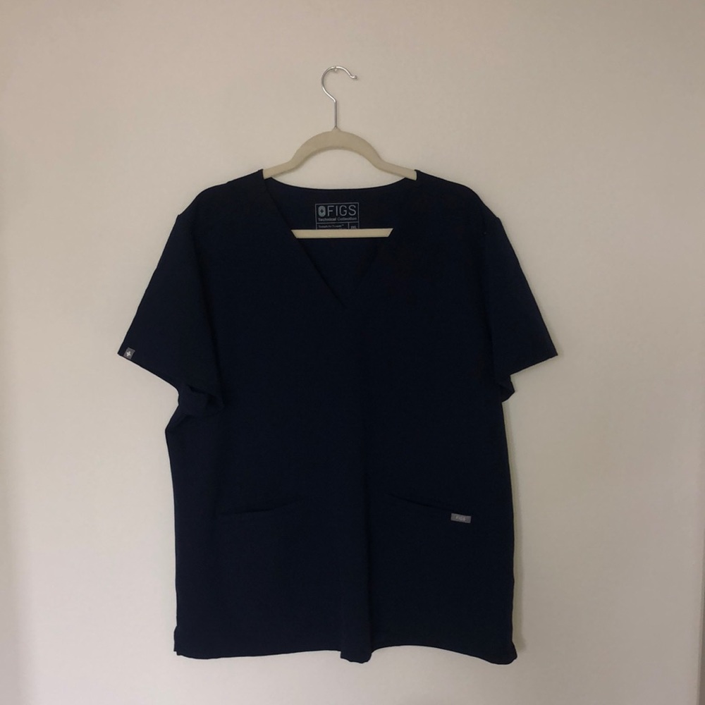 NEW Navy Blue 3 pocket casma three pocket scrub top TAG STILL ON